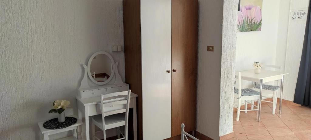 Mali Delfin Daire Sveti Juraj Dış mekan fotoğraf