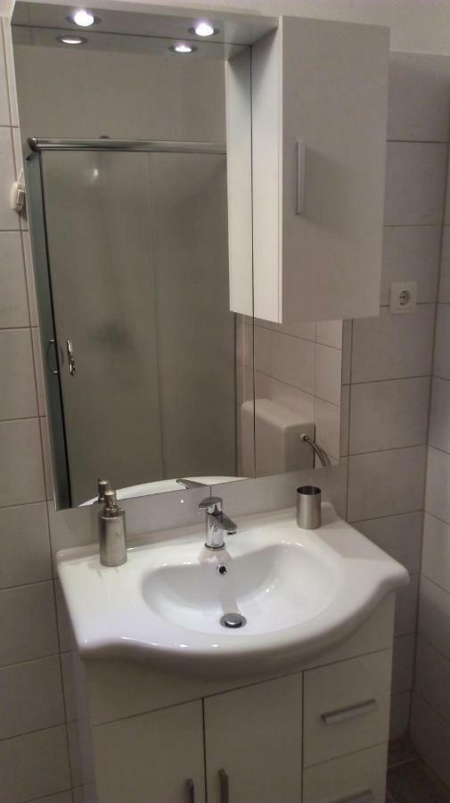 Mali Delfin Daire Sveti Juraj Dış mekan fotoğraf