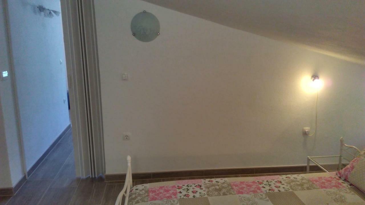 Mali Delfin Daire Sveti Juraj Dış mekan fotoğraf
