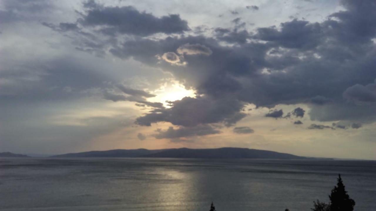 Mali Delfin Daire Sveti Juraj Dış mekan fotoğraf